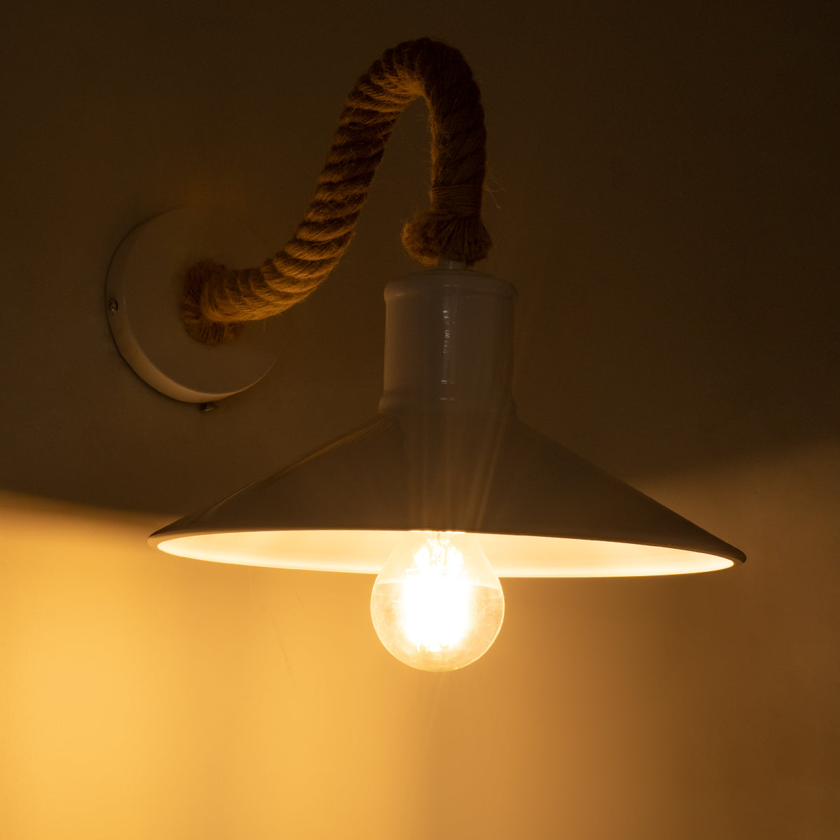 GLOBOSTAR® VINSA 01130 Boho Φωτιστικό Τοίχου - Απλίκα με Ντουί 1 x E27 AC 220-240V IP20 - Λευκό & Μπεζ - Μ37.5 x Π26.7 x Υ25cm - ledmania.gr