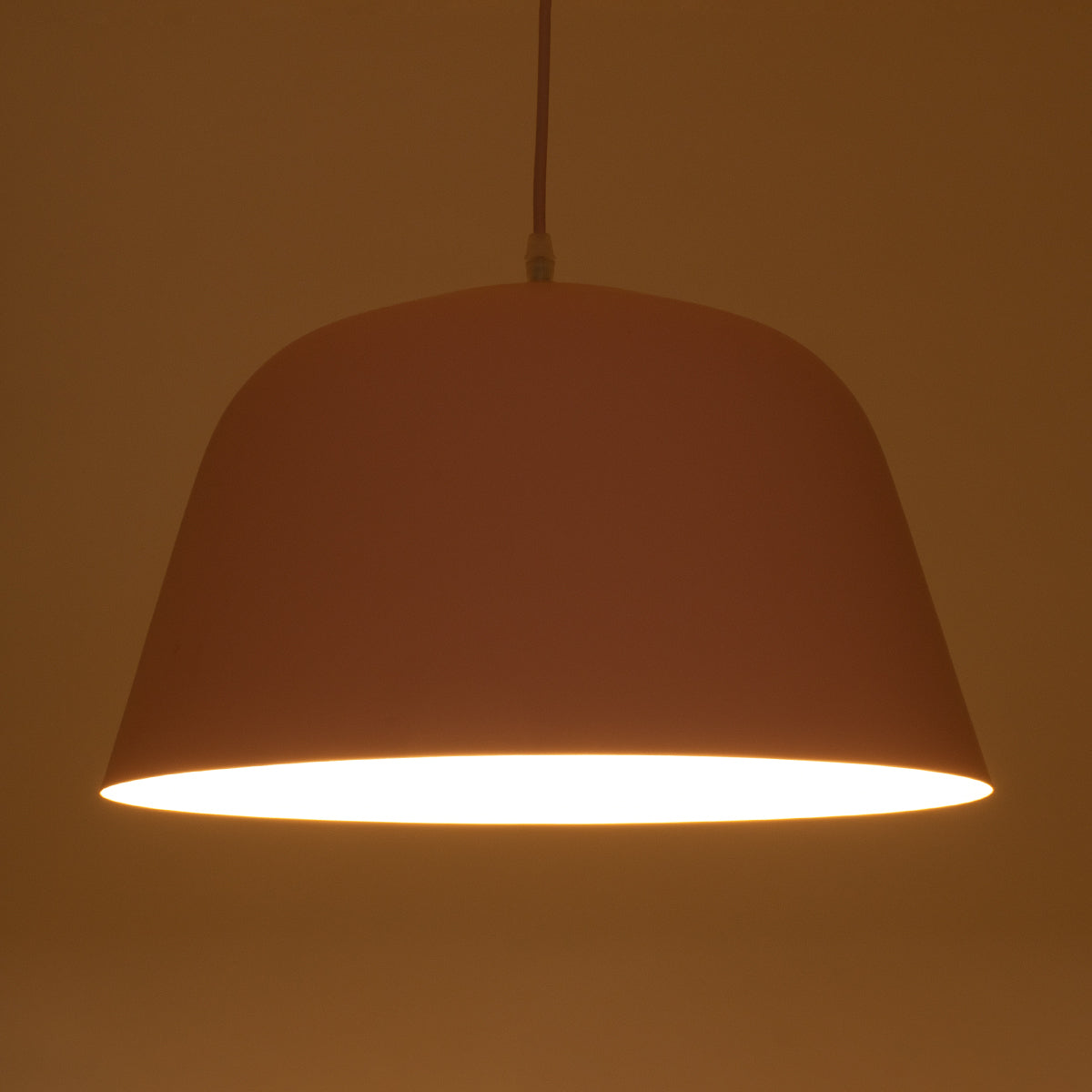 GloboStar® UPVALE 01284 Μοντέρνο Κρεμαστό Φωτιστικό Οροφής Μονόφωτο Ροζ Μεταλλικό Καμπάνα Φ40 x Y24cm - ledmania.gr