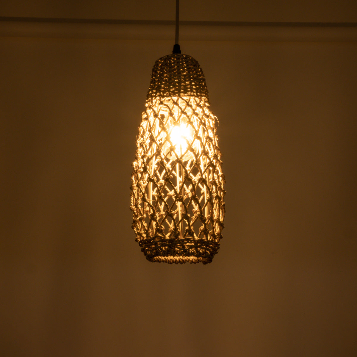 GLOBOSTAR® ECUADOR 02119 Boho Κρεμαστό Φωτιστικό Οροφής με Ντουί 1 x E27 AC 220-240V IP20 - Μπεζ - Μ15 x Π15 x Υ35cm