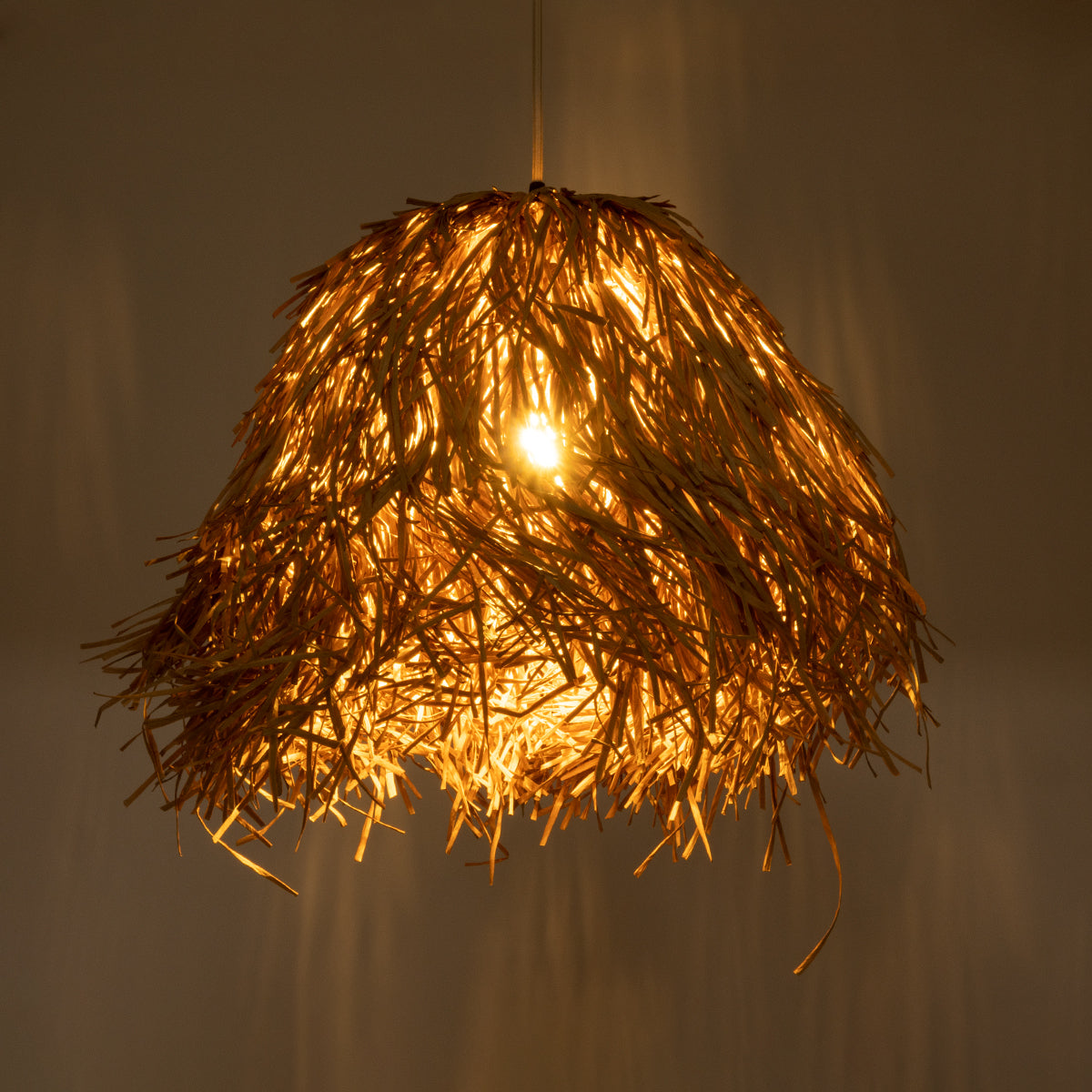 GloboStar® GUADELOUPE 02157 Boho Κρεμαστό Φωτιστικό Πλέγμα Μονόφωτο 1 x E27 IP20 Μπεζ Ράφια - Μ50 x Π50 x Υ40cm - ledmania.gr