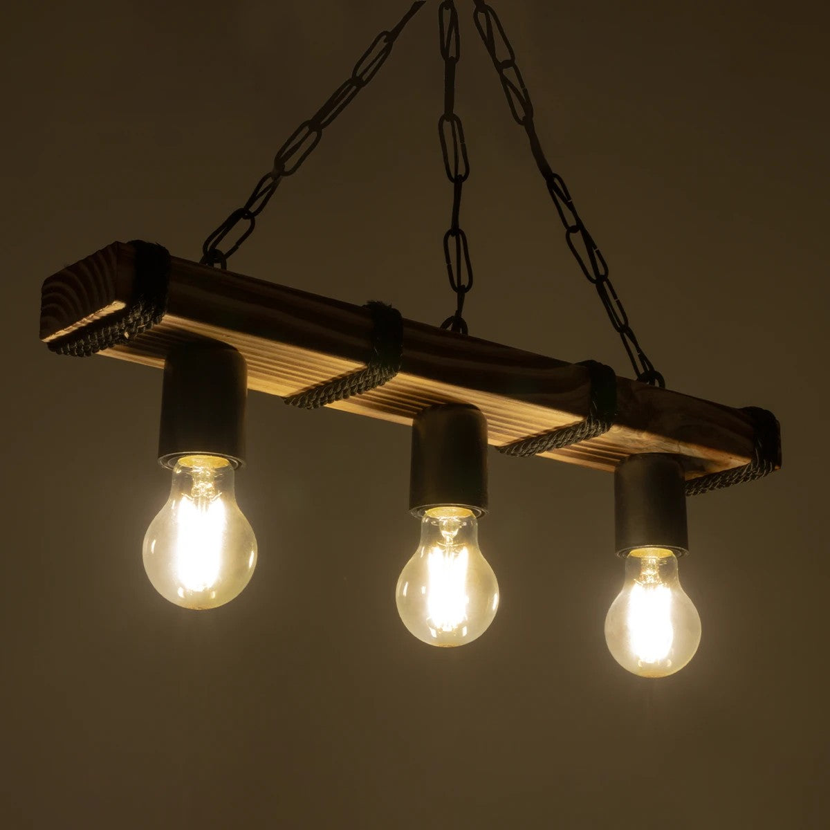 GloboStar® GLISTER 201-0003 Vintage Κρεμαστό Φωτιστικό Ράγα Τρίφωτο 3 x E27 IP20 Μπεζ Ξύλο με Μαύρο Σχοινί - Μ50 x Π9 x Υ10cm - ledmania.gr