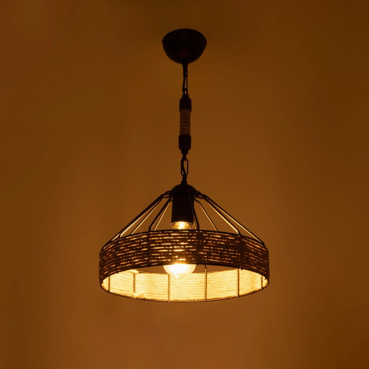 GloboStar® ZION 203-0003 Vintage Κρεμαστό Φωτιστικό Σχοινί Μονόφωτο 1 x E27 IP20 Μαύρο Μέταλλο με Μπεζ Σχοινί - Μ33 x Π33 x Υ29cm - ledmania.gr