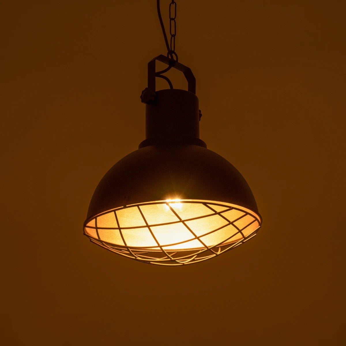 GLOBOSTAR® SIERRA 203-0011 Vintage Κρεμαστό Φωτιστικό Οροφής με Ντουί 1 x E27 AC 220-240V IP20 - Μαύρο & Χρυσό - Μ30 x Π30 x Υ40cm - ledmania.gr