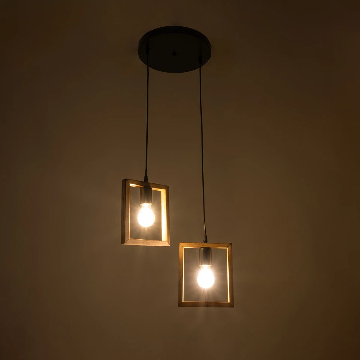 GloboStar® EDISON 203-0021 Vintage Κρεμαστό Φωτιστικό Ανάρτηση Δίφωτο 2 x E27 IP20 Μπεζ Ξύλο - Μ40 x Π20 x Υ45cm - ledmania.gr