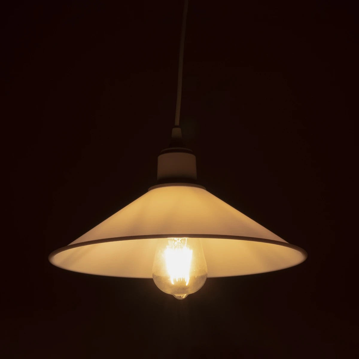 GloboStar® FERRO 203-0087 Μοντέρνο Κρεμαστό Φωτιστικό Καμπάνα Μονόφωτο 1 x E27 IP20 Λευκό Πλαστικό - Μ30 x Π30 x Υ15cm - ledmania.gr