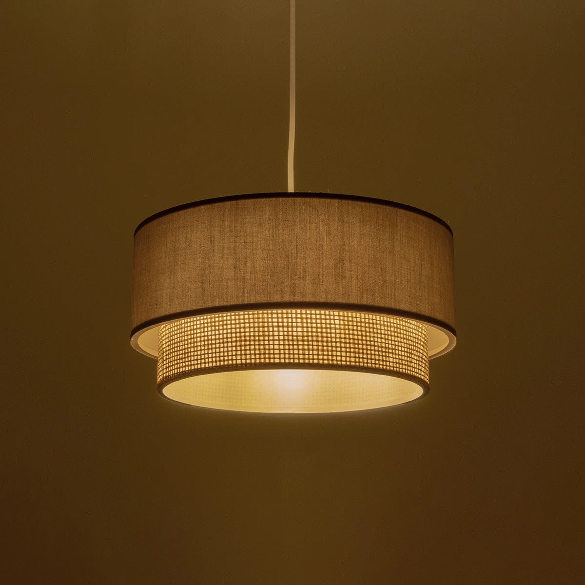 GLOBOSTAR® BIGGIE 204-0097 Μοντέρνο Κρεμαστό Φωτιστικό Οροφής με Ντουί 1 x E27 AC 220-240V IP20 - Λαδί & Μπεζ - Μ30 x Π30 x Υ17,5cm