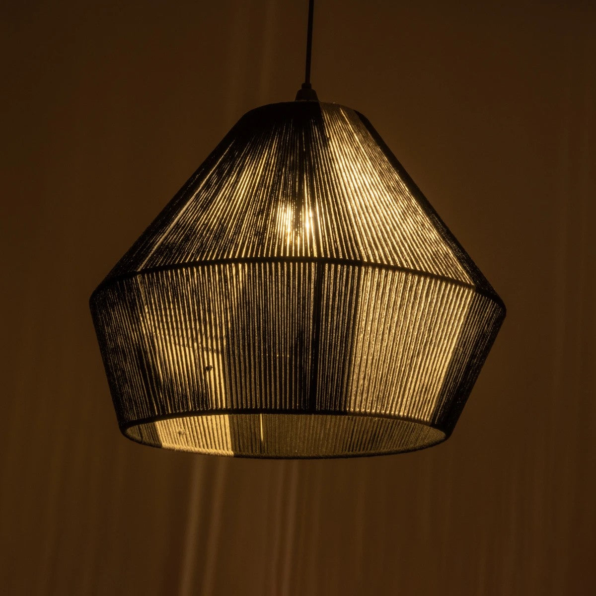 GLOBOSTAR® ANGULUS 205-0021 Boho Κρεμαστό Φωτιστικό Οροφής με Ντουί 1 x E27 AC 220-240V IP20 - Μαύρο & Γκρι - M40 x Π40 x Υ35cm - ledmania.gr