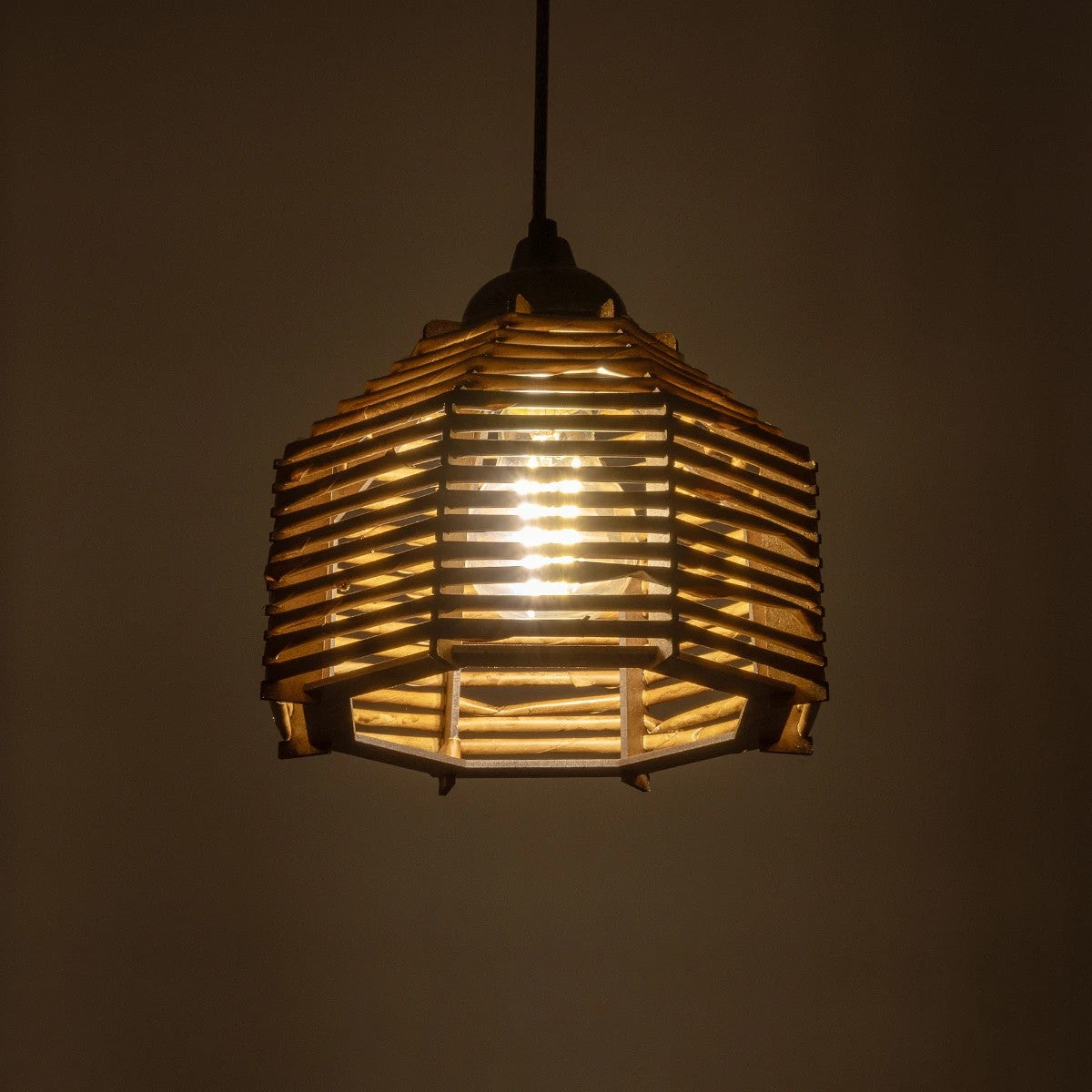 GLOBOSTAR® JUTTO 205-0040 Boho Κρεμαστό Φωτιστικό Οροφής με Ντουί 1 x E27 AC 220-240V IP20 - Μπεζ - M20 x Π20 x Υ18cm - ledmania.gr
