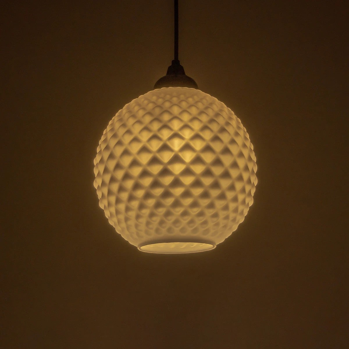 GLOBOSTAR® KEGEL 206-0004 Μοντέρνο Κρεμαστό Φωτιστικό Οροφής με Ντουί 1 x E27 AC 220-240V IP20 - Λευκό - Μ20 x Π20 x Υ20cm