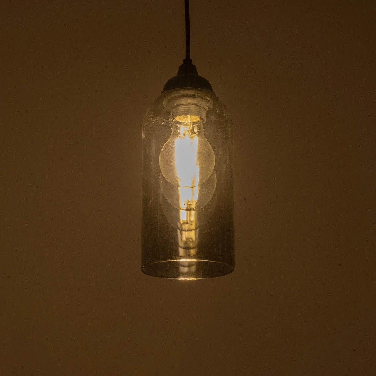 GLOBOSTAR® TUBE 206-0030 Μοντέρνο Κρεμαστό Φωτιστικό Οροφής με Ντουί 1 x E27 AC 220-240V IP20 - Μαύρο Φιμέ - Μ10 x Π10 x Υ24cm - ledmania.gr