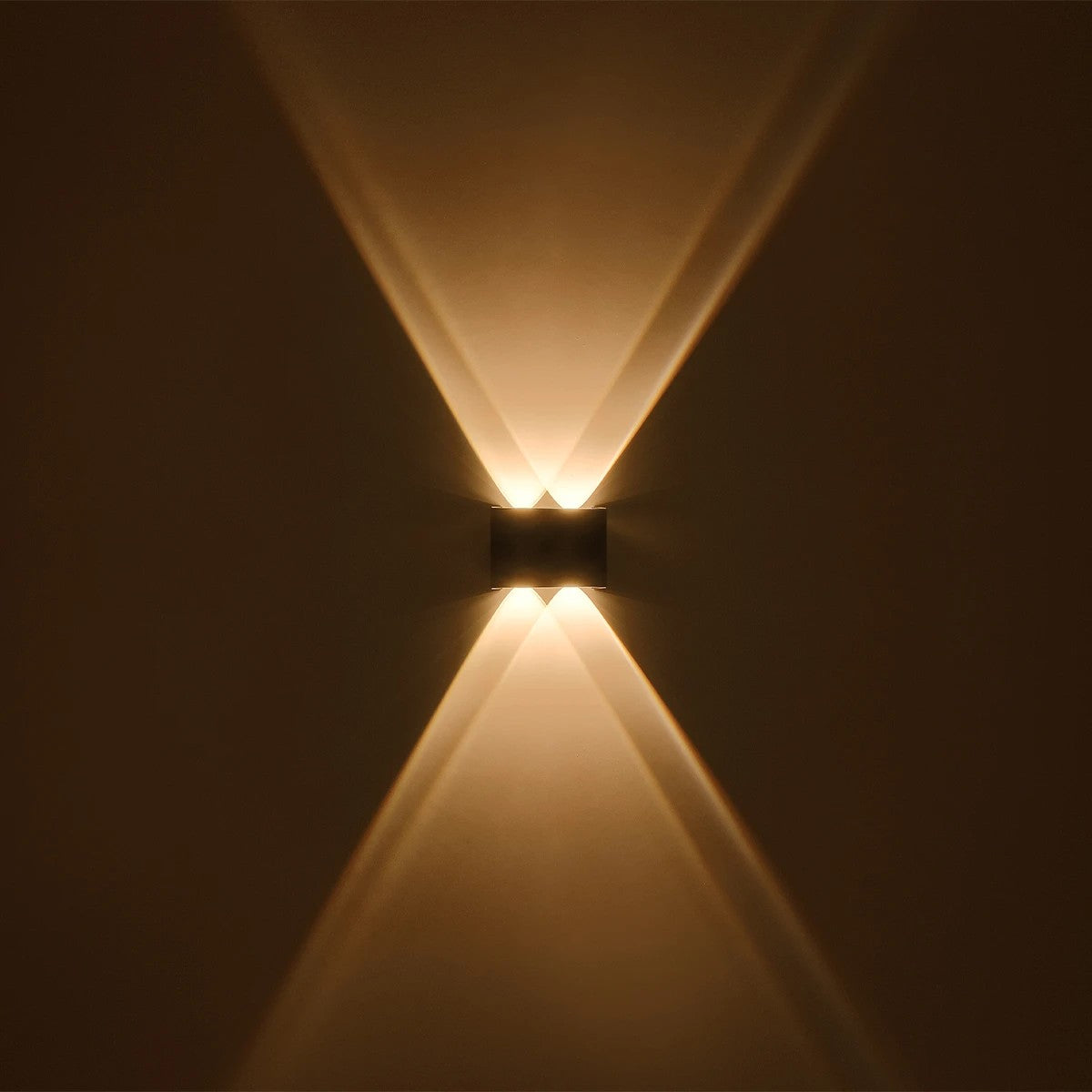 GLOBOSTAR® SIXOAD 60677 Μοντέρνο Φωτιστικό Τοίχου - Απλίκα LED 8W 1000lm 30° AC 220-240V Αδιάβροχο IP65 Θερμό Λευκό 2700K - CREE XPE Chip & TÜV SÜD Driver - Μαύρο Ματ - Μ12 x Π4 x Υ8cm - 5 Χρόνια Εγγύηση - ledmania.gr