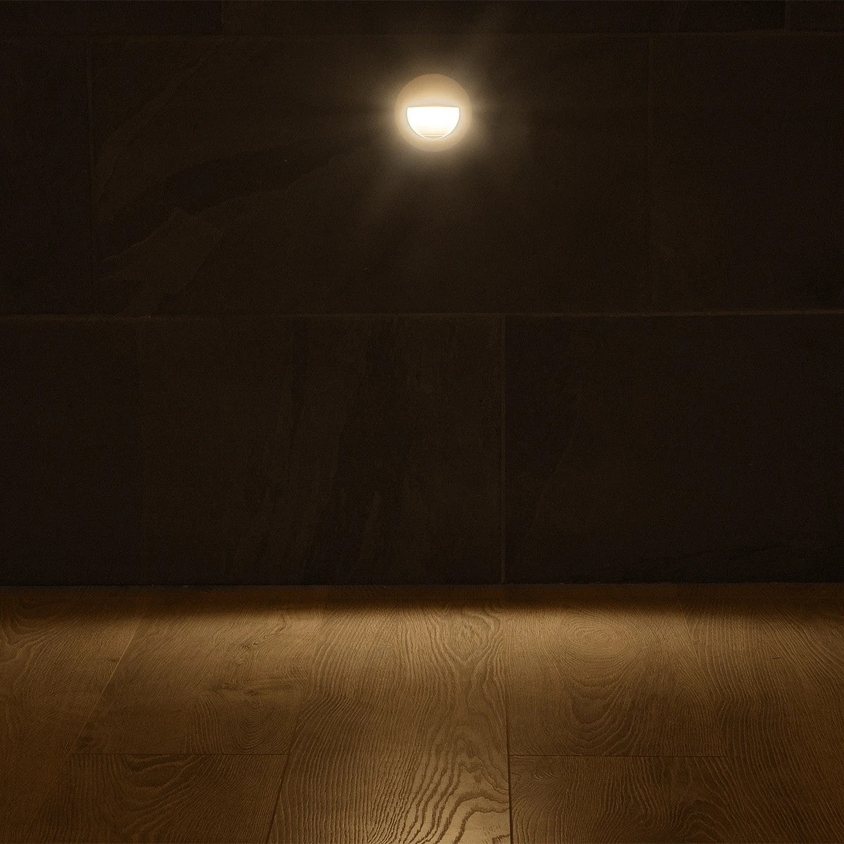 kelvo® STEPART KLV-101-0076 Μοντέρνο Χωνευτό Φωτιστικό Σκαλοπατιού - Διαδρόμου LED 3W 375lm 45° AC 220-240V Αδιάβροχο IP65 Θερμό Λευκό 2700K - Lumileds SMD Chip & TÜV SÜD Driver - Λευκό Ματ - Μ8.3 x Π4.5 x Υ8.3cm / Q6.55 x 6.55cm - 5 Χρόνια Εγγύηση - ledmania.gr