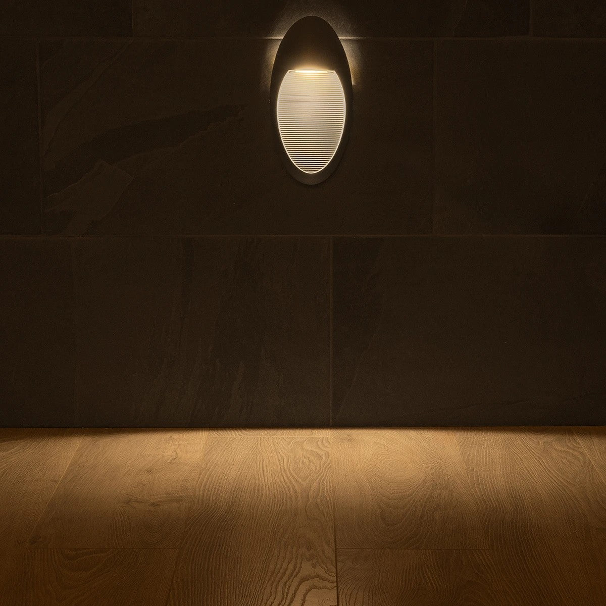 kelvo® STEPART KLV-101-0102 Μοντέρνο Φωτιστικό Σκαλοπατιού - Διαδρόμου LED 3W 375lm 45° AC 220-240V Αδιάβροχο IP65 Θερμό Λευκό 2700K - Lumileds SMD Chip & TÜV SÜD Driver - Γκρι Ανθρακί Ματ - Μ13 x Π5.5 x Υ26cm - 5 Χρόνια Εγγύηση - ledmania.gr