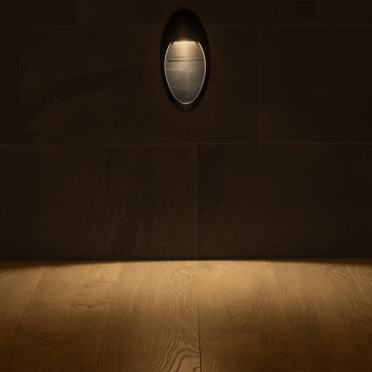 kelvo® STEPART KLV-101-0101 Μοντέρνο Φωτιστικό Σκαλοπατιού - Διαδρόμου LED 3W 375lm 45° AC 220-240V Αδιάβροχο IP65 Θερμό Λευκό 2700K - Lumileds SMD Chip & TÜV SÜD Driver - Μαύρο Ματ - Μ13 x Π5.5 x Υ26cm - 5 Χρόνια Εγγύηση - ledmania.gr