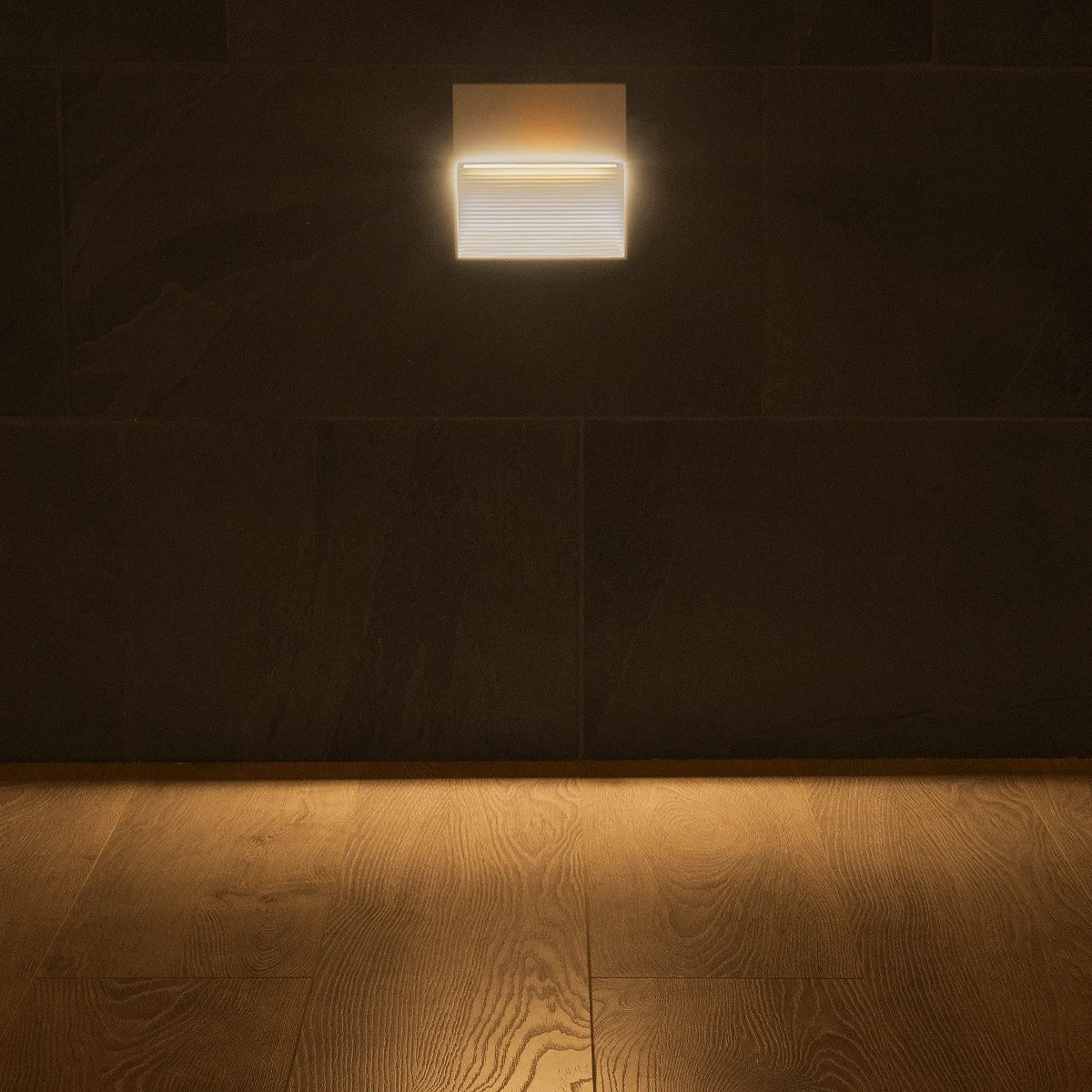 kelvo® STEPART KLV-101-0106 Μοντέρνο Φωτιστικό Σκαλοπατιού - Διαδρόμου LED 4W 500lm 45° AC 220-240V Αδιάβροχο IP65 Θερμό Λευκό 2700K - Lumileds SMD Chip & TÜV SÜD Driver - Λευκό Ματ - Μ15 x Π3.5 x Υ15cm - 5 Χρόνια Εγγύηση - ledmania.gr