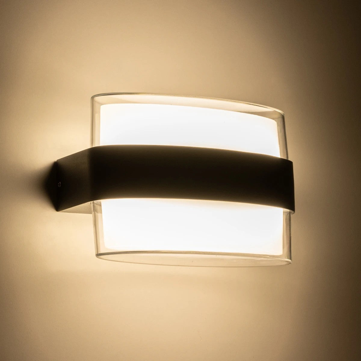 GLOBOSTAR® EMPIRE 60782 Μοντέρνο Φωτιστικό Τοίχου - Απλίκα LED 12W 1260lm 120° AC 220-240V Αδιάβροχο IP65 Φυσικό Λευκό 4500K - Bridgelux SMD Chip & TÜV SÜD Driver - Μαύρο Ματ - Μ18.5 x Π12 x Υ8.5cm - 3 Χρόνια Εγγύηση