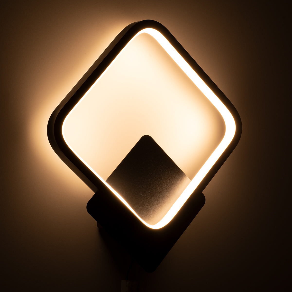GloboStar® LENA 61079 Φωτιστικό Τοίχου - Απλίκα Design LED CCT 12W 1440lm 300° AC 220-240V - Εναλλαγή Φωτισμού μέσω Διακόπτη On/Off All In One Ψυχρό 6000k+Φυσικό 4500k+Θερμό 2700k Μ25 x Π5.5 x Υ29.5cm - Μαύρο - ledmania.gr