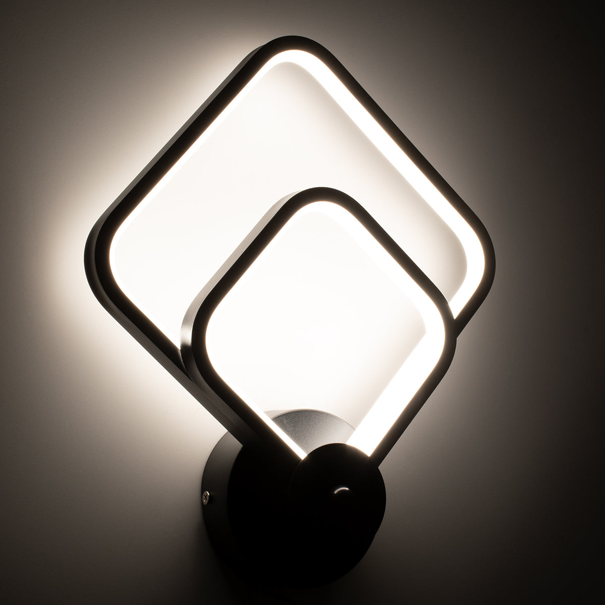 GloboStar® ANNA 61085 Φωτιστικό Τοίχου - Απλίκα Design LED CCT 15W 1800lm 300° AC 220-240V - Εναλλαγή Φωτισμού μέσω Διακόπτη On/Off All In One Ψυχρό 6000k+Φυσικό 4500k+Θερμό 2700k Μ25 x Π8 x Υ30cm - Μαύρο - ledmania.gr
