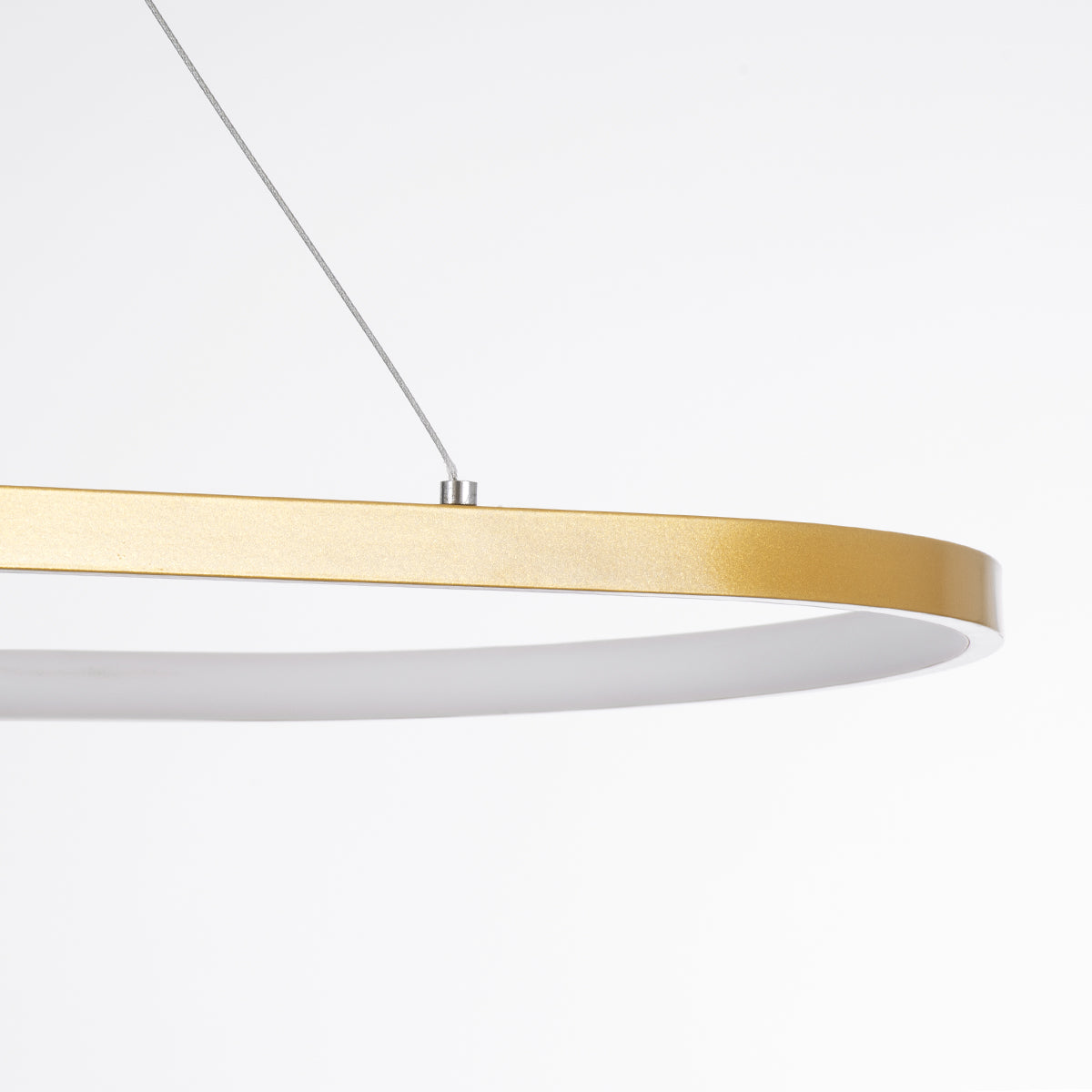 GLOBOSTAR® BOLIVAR 61274 Μοντέρνο Κρεμαστό Φωτιστικό Οροφής LED 54W 6210lm 360° AC 220-240V IP20 Ρυθμιζόμενο Λευκό CCT με Χειριστήριο από 2700K έως 6000K Dimmable - Lumileds SMD Chip - Χρυσό Βούρτσας - Μ120 x Π30 x Υ2cm - 3 Χρόνια Εγγύηση - ledmania.gr