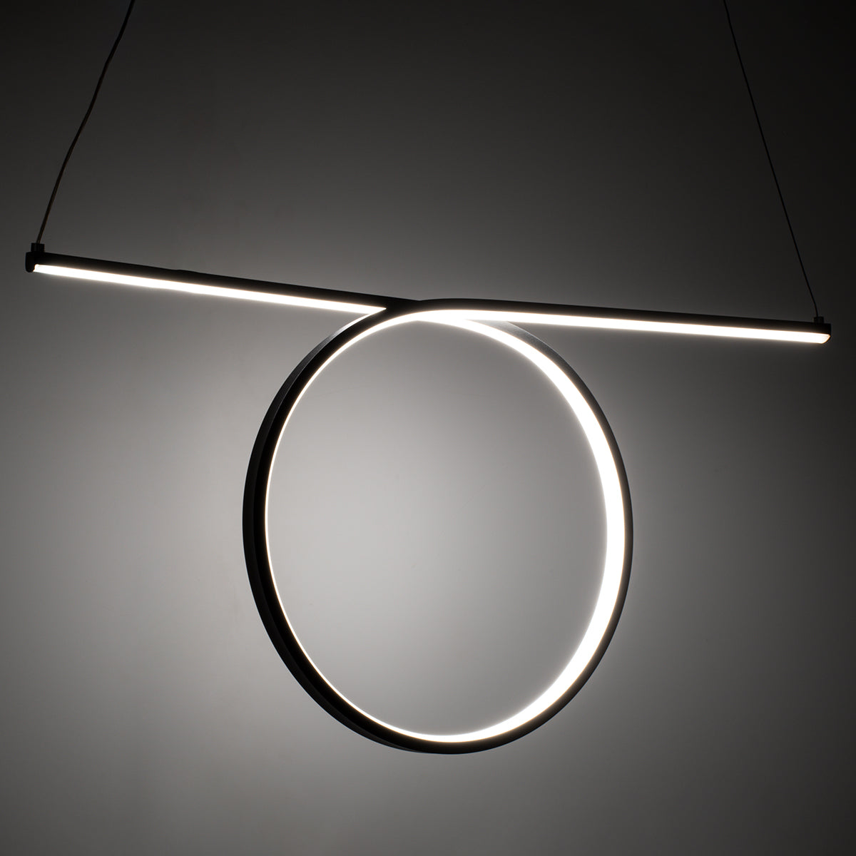 GLOBOSTAR® ROME 61294 Μοντέρνο Κρεμαστό Φωτιστικό Οροφής LED 24W 2640lm 200° AC 220-240V IP20 Ρυθμιζόμενο Λευκό CCT με On/Off 2700K/4500K/6000K - Lumileds SMD Chip - Μαύρο Ματ - Μ65.5 x Π4 x Υ33cm - 3 Χρόνια Εγγύηση