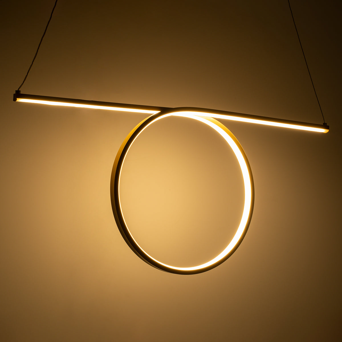 GLOBOSTAR® ROME 61297 Μοντέρνο Κρεμαστό Φωτιστικό Οροφής LED 24W 2640lm 200° AC 220-240V IP20 Ρυθμιζόμενο Λευκό CCT με On/Off 2700K/4500K/6000K - Lumileds SMD Chip - Χρυσό Βούρτσας - Μ65.5 x Π4 x Υ33cm - 3 Χρόνια Εγγύηση