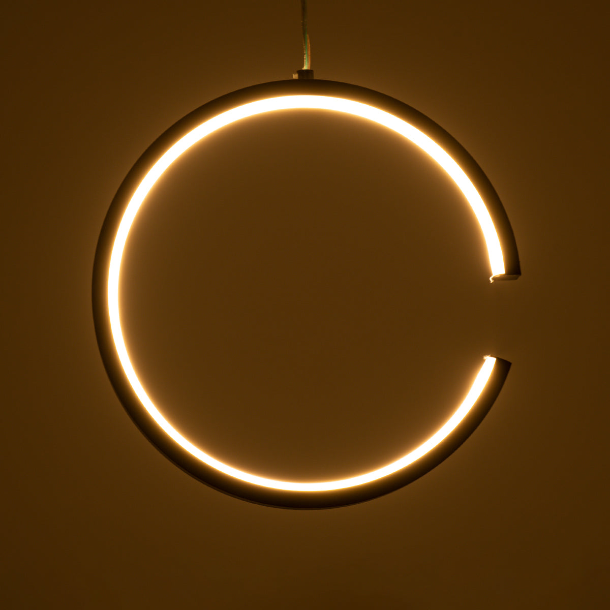 GloboStar® CEROBA 61306 Κρεμαστό Φωτιστικό Οροφής Linear Design LED CCT 12W 1320lm 360° AC 220-240V - Εναλλαγή Φωτισμού μέσω Διακόπτη On/Off All In One Ψυχρό 6000k+Φυσικό 4500k+Θερμό 2700k Φ22 x Π2cm - Μαύρο - 3 Years Warranty - ledmania.gr
