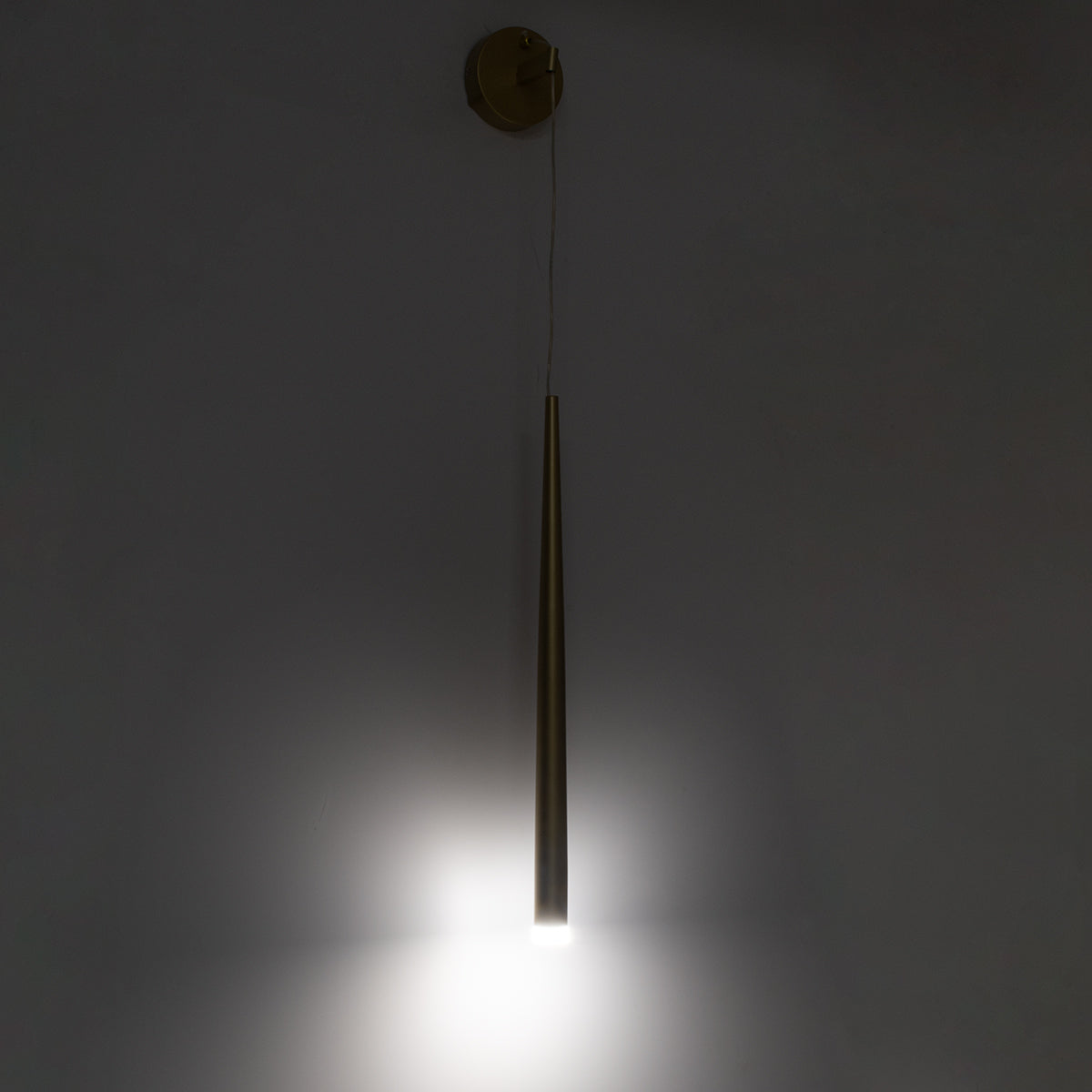 GloboStar® TEARS 61315 Φωτιστικό Τοίχου - Απλίκα Design LED CCT 3W 330lm 180° AC 220-240V - Εναλλαγή Φωτισμού μέσω Διακόπτη On/Off All In One Ψυχρό 6000k+Φυσικό 4500k+Θερμό 2700k Φ3.2 x Υ51.5cm - Μαύρο - 3 Years Warranty - ledmania.gr