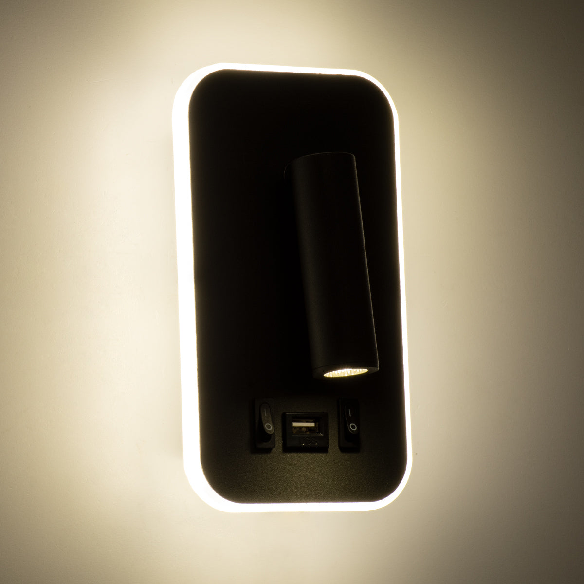 GLOBOSTAR® LADY-O 61363 Μοντέρνο Φωτιστικό Τοίχου - Απλίκα Ξενοδοχείου Reading Light με Φορτιστή USB 3A LED 10W 1000lm 36° & 360° AC 220-240V IP20 Φυσικό Λευκό 4500K - Bridgelux COB Chip & TÜV SÜD Driver - Μαύρο Ματ - Μ10.5 x Π10 x Υ18.5cm - 3 Χρόνια Ε...