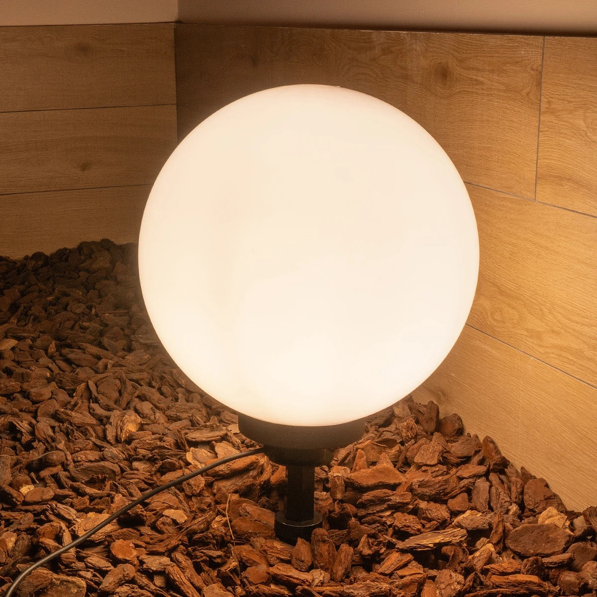 GLOBOSTAR® AGROS 61709 Φωτιστικό Κήπου / Καρφωτό με Ντουί 1 x E27 AC 220-240V Αδιάβροχο IP65 - Λευκό & Μάυρο - Μ40 x Π40 x Υ74cm - ledmania.gr