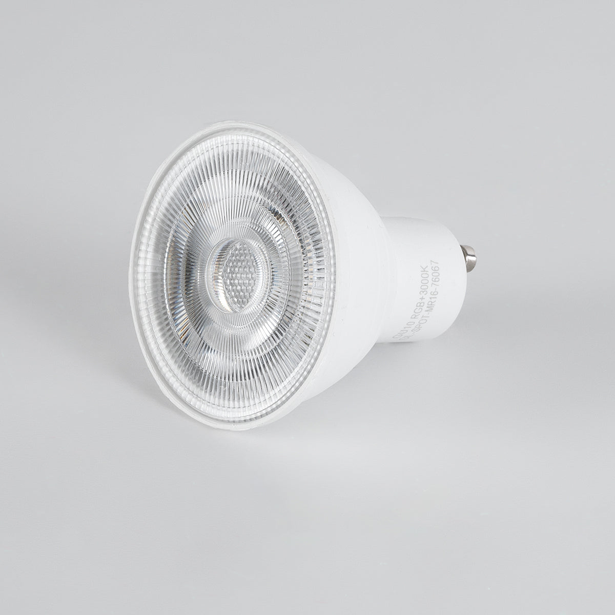 GloboStar® 76067 Σποτ LED GU10 MR16 5W 350lm 120° AC 220-240V IP20 Φ5 x Υ5.8cm - Εναλλαγή Φωτισμού μέσω Τηλεχειριστηρίου RGB & Θερμό Λευκό 2700K - Dimmable - 2 Χρόνια Εγγύηση