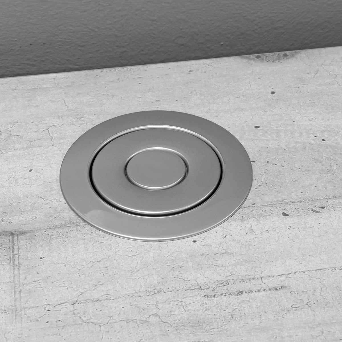 GLOBOSTAR® POWERFOLD 79630 Χωνευτό Πτυσσόμενο Πολύπριζο 5 Θέσεων με 2 x Πρίζες DC 5V USB 3.0 & 3 x EU Schuko Πρίζες Ασφαλείας Childproof AC 220-240V 3000W/13A Max Load με Διακόπτη On/Off IP20 - Μαύρο & Γκρι - Μ8 x Π8 x Υ33cm - ledmania.gr