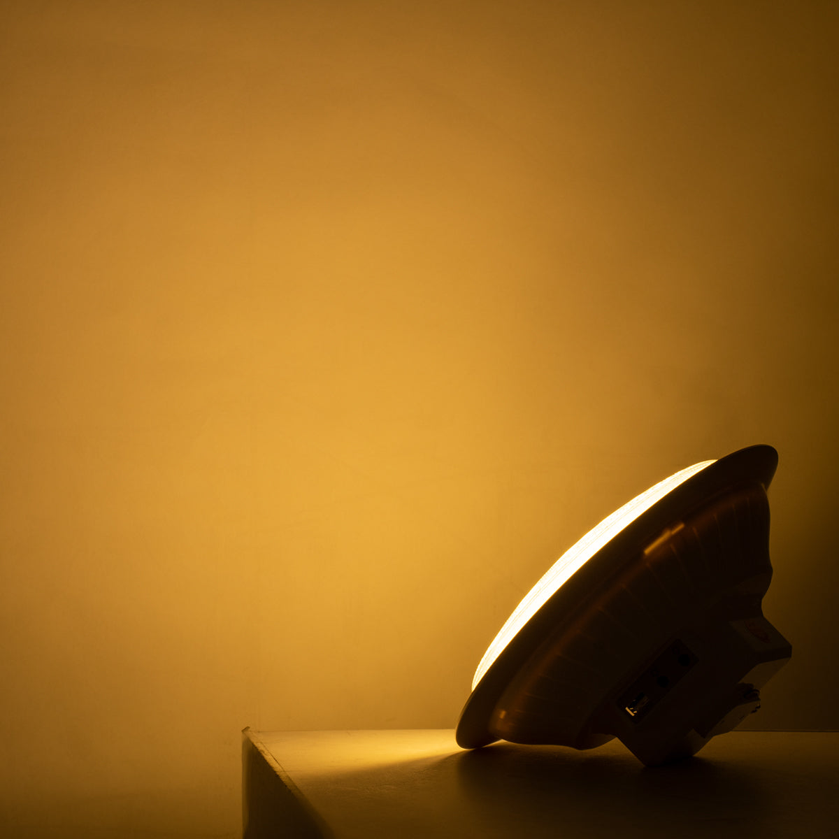 GLOBOSTAR® SOLARLAMP 85350 Λάμπα LED 100W 1000lm 140° DC 5V Powerbank με φορτιστή USB, Φωτοβολταϊκό Panel 6V 12W & Επαναφορτιζόμενη Μπαταρία Li-ion 3.2V 5000mAh Αδιάβροχο IP54 Ρυθμιζόμενο Λευκό CCT με On/Off 2700K/4500K/6000K Dimmable - Μ23 x Π23 x Υ12... - ledmania.gr