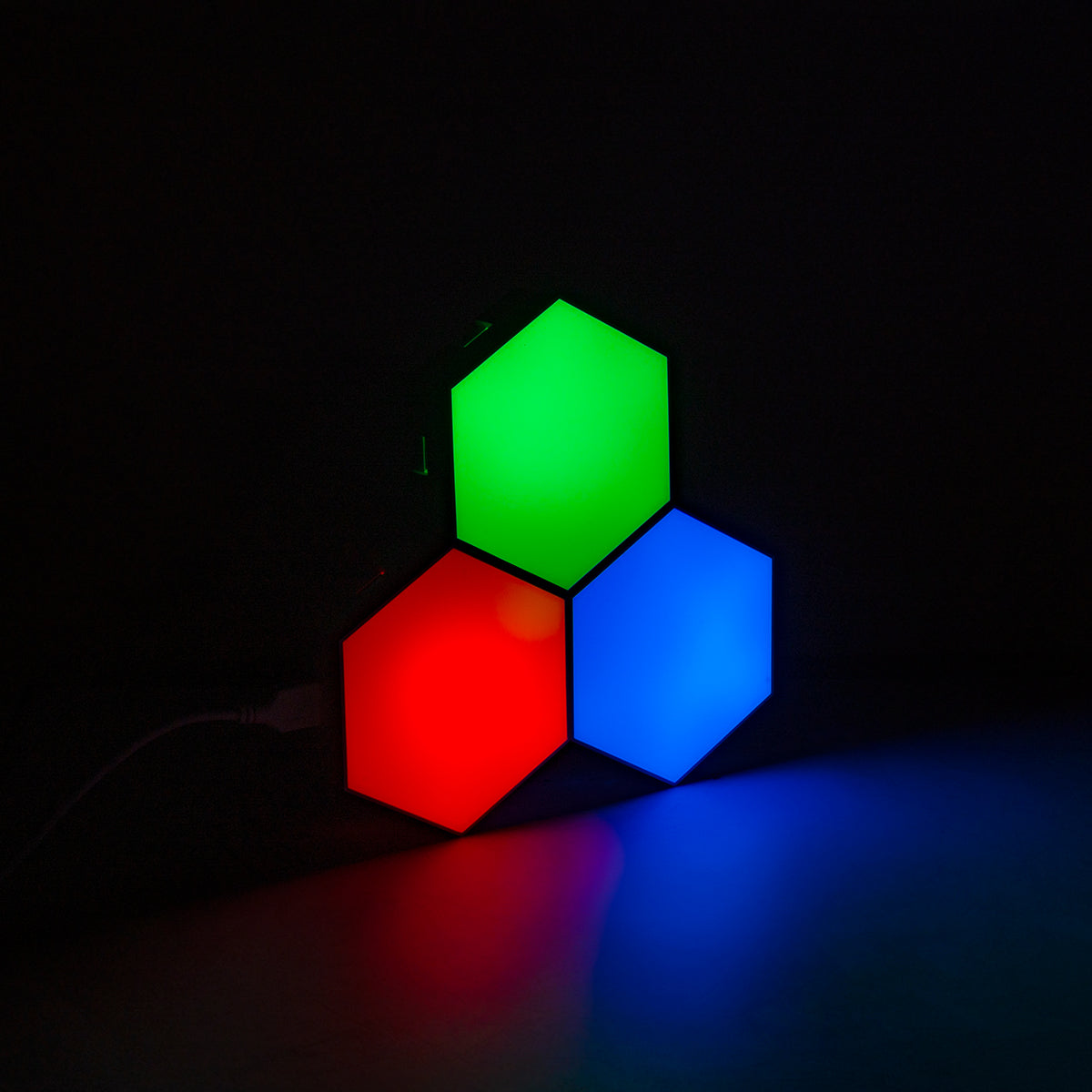 GloboStar® DIGIOCTA 90447 Σετ 3 Ψηφιακων LED RGB Φωτιστικών Κυψελών με Ψηφιακό Controller με WiFi Smart APP & Ασύρματο Χειριστήριο RF 2.4Ghz - LED SMD 5050 4.5W/Σετ 42PIXEL/Σετ 360lm/Σετ 120° DC 5V με USB 2.0 IP20 Πολύχρωμο RGB - Dimmable - Μ10.5 x Π10... - ledmania.gr