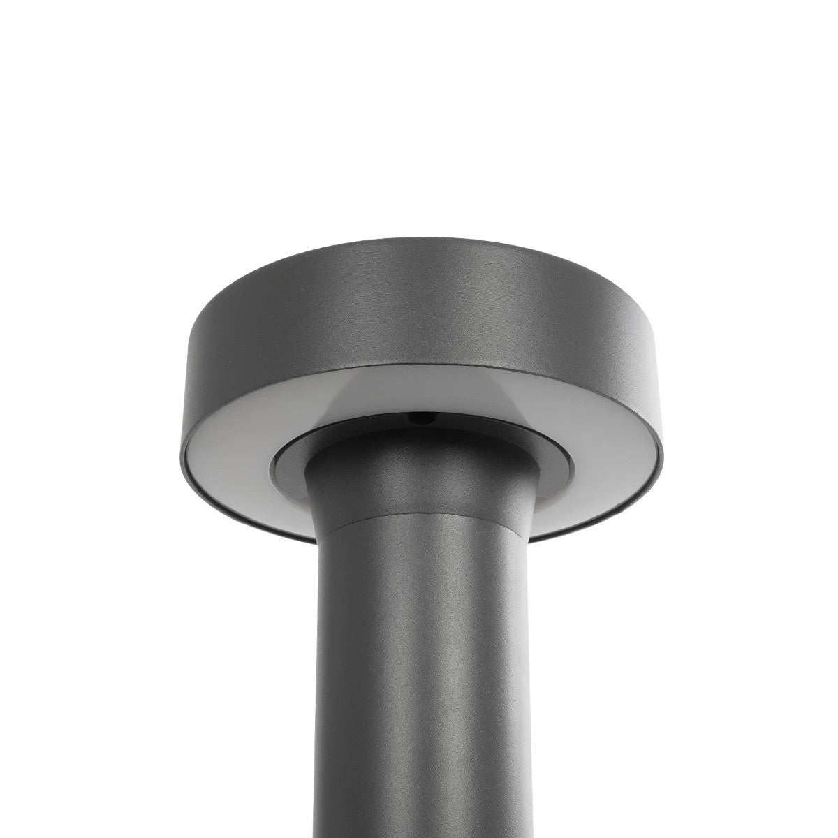 GLOBOSTAR® KIPASIO 90540 Φωτιστικό Κολωνάκι Κήπου LED 15W 1500lm 60° AC 220-240V Αδιάβροχο IP65 Θερμό Λευκό 2700K - Γκρι Ανθρακί - Μ15 x Π15 x Υ58cm - 3 Χρόνια Εγγύηση - ledmania.gr