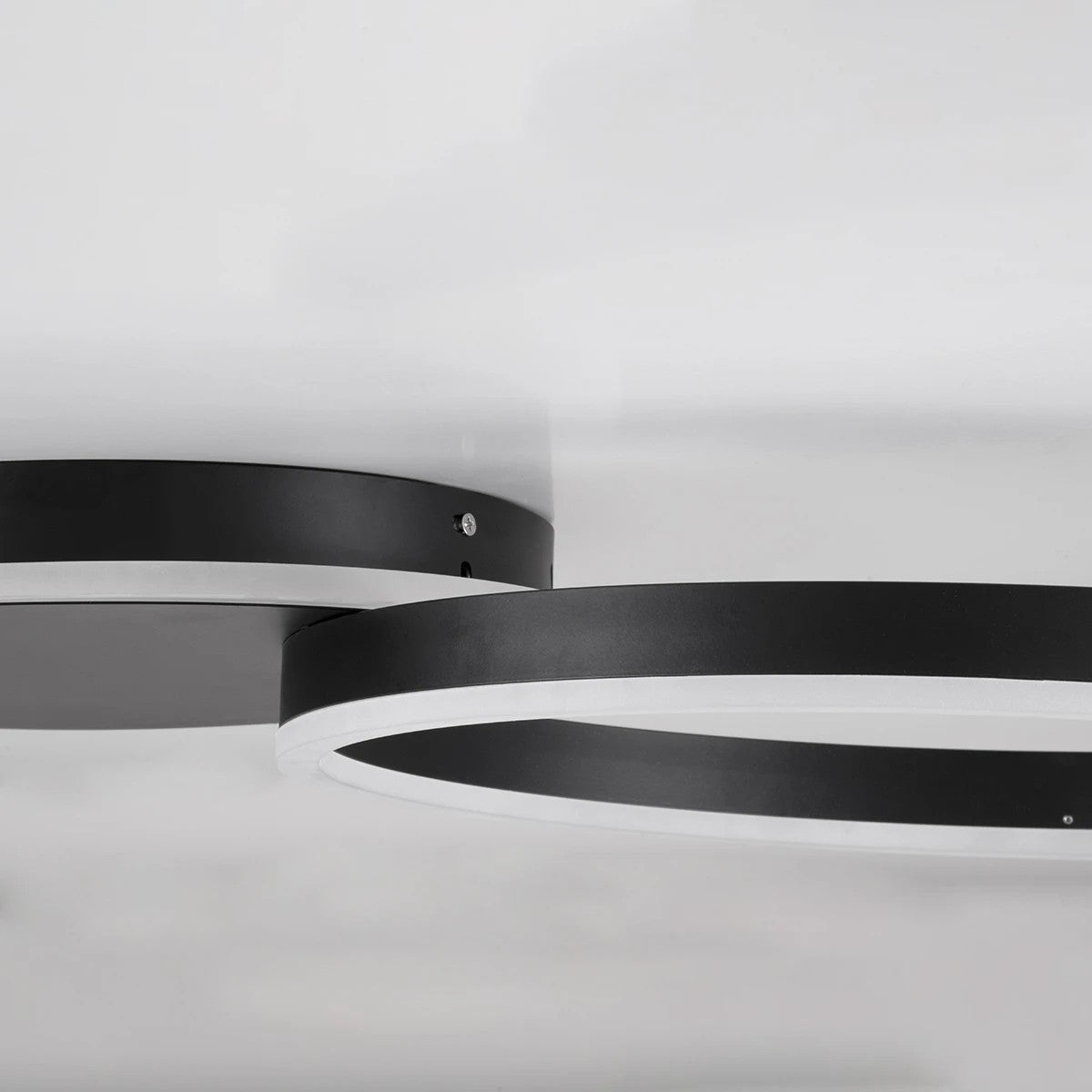 kelvo® VENOM KLV-101-0181 Φωτιστικό Οροφής LED 45W 4500lm 360° AC 220-240V IP20 Ρυθμιζόμενο Λευκό CCT με Χειριστήριο από 2700K έως 6000K Dimmable - Lumileds SMD Chip - Μαύρο Ματ - Μ60 x Π40 x Υ7.5cm - 3 Χρόνια Εγγύηση