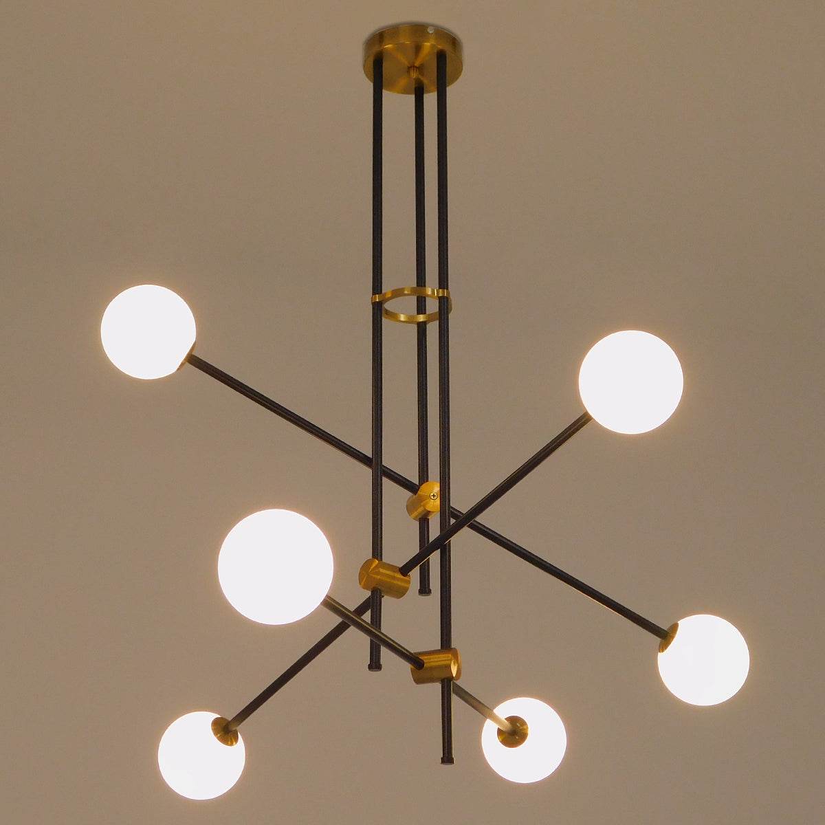 GloboStar® VELVET 00994 Μοντέρνο Industrial Φωτιστικό Οροφής Πολύφωτο Μαύρο Χρυσό Μεταλλικό Φ80 x Y85cm - ledmania.gr