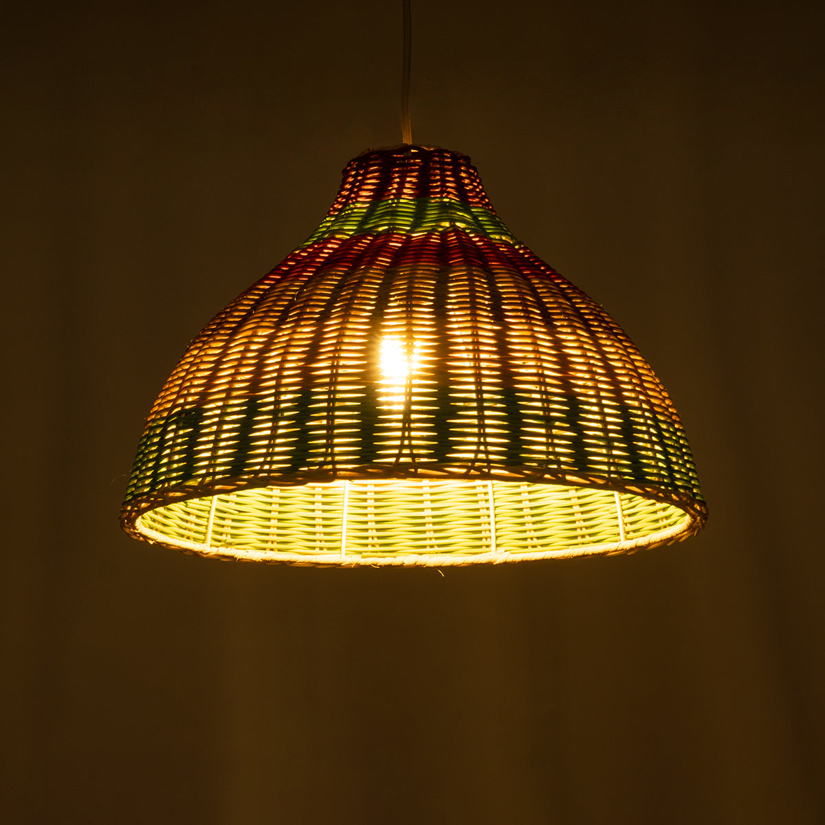 GloboStar® CABALLEROS 02053 Boho Κρεμαστό Φωτιστικό Οροφής Μονόφωτο 1 x E27 AC220-240V IP20 - Φ40 x Υ27cm - Πράσινο με Κίτρινο και Μπεζ με Κόκκινο Ξύλινο Μπαμπού Πλέγμα Καμπάνα - 5 Χρόνια Εγγύηση - ledmania.gr
