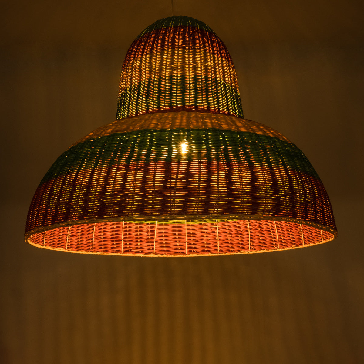 GloboStar® CABALLEROS 02059 Boho Κρεμαστό Φωτιστικό Οροφής Μονόφωτο 1 x E27 AC220-240V IP20 - Φ100 x Υ80cm - Πράσινο με Κίτρινο και Μπεζ με Κόκκινο Ξύλινο Μπαμπού Πλέγμα Καμπάνα - 5 Χρόνια Εγγύηση - ledmania.gr