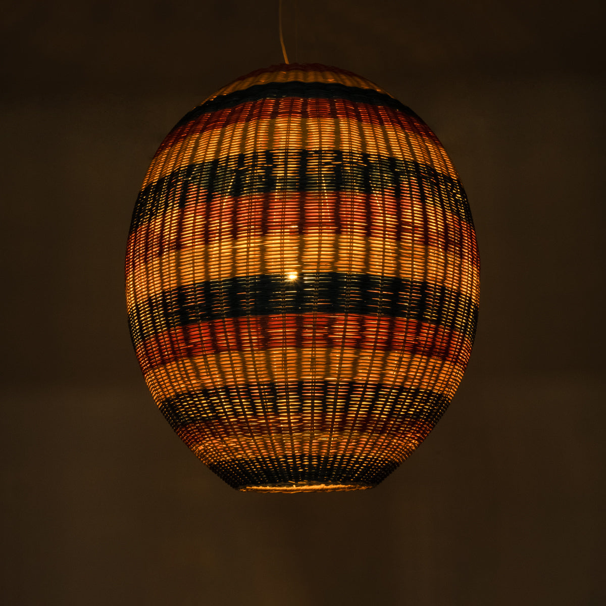 GloboStar® CABALLEROS 02066 Boho Κρεμαστό Φωτιστικό Οροφής Μονόφωτο 1 x E27 AC220-240V IP20 - Φ70 x Υ80cm - Πράσινο με Κίτρινο και Μπλε με Κόκκινο Ξύλινο Μπαμπού Πλέγμα - 5 Χρόνια Εγγύηση - ledmania.gr