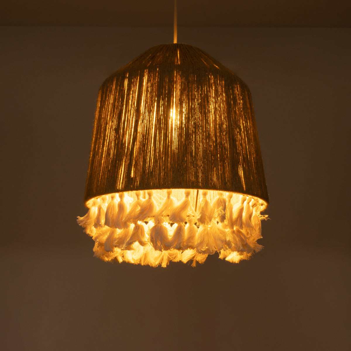 GloboStar® HUAN 02092 Boho Φωτιστικό Οροφής Μονόφωτο 1 x E27 AC220-240V IP20 - Φ40 x Υ45cm - Μπεζ με Λευκό Λεπτό Νήμα Βαμβακερό Πλέγμα Καμπάνα - 5 Χρόνια Εγγύηση - ledmania.gr