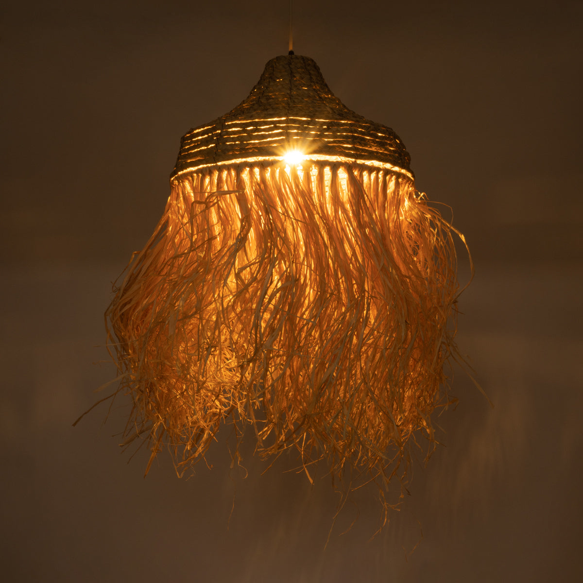 GloboStar® PORTOFERRAIO 02185 Boho Φωτιστικό Οροφής Μονόφωτο 1 x E27 AC220-240V IP20 - Φ50 x Υ80cm - Μπεζ με Καφέ Φυσική Ράφια Νήμα Πλέγμα Καμπάνα - 5 Χρόνια Εγγύηση - ledmania.gr