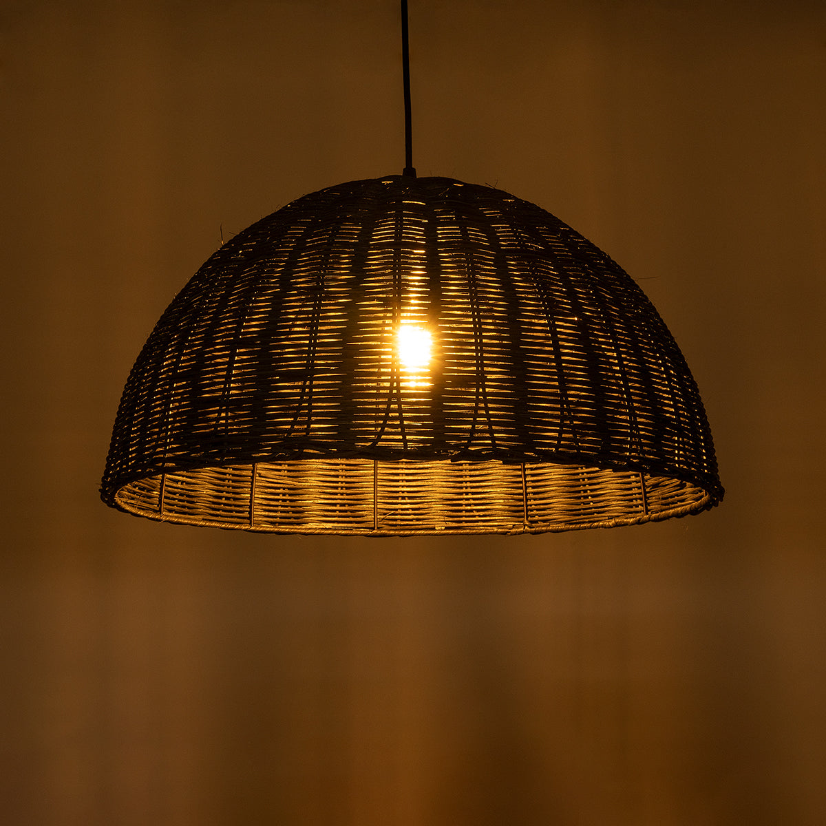 GloboStar® MONTANA 02383 Boho Κρεμαστό Φωτιστικό Οροφής Μονόφωτο 1 x E27 AC220-240V IP20 - Φ50 x Υ25cm - Μαύρο Μπαμπού Πλέγμα Καμπάνα - 5 Χρόνια Εγγύηση - ledmania.gr