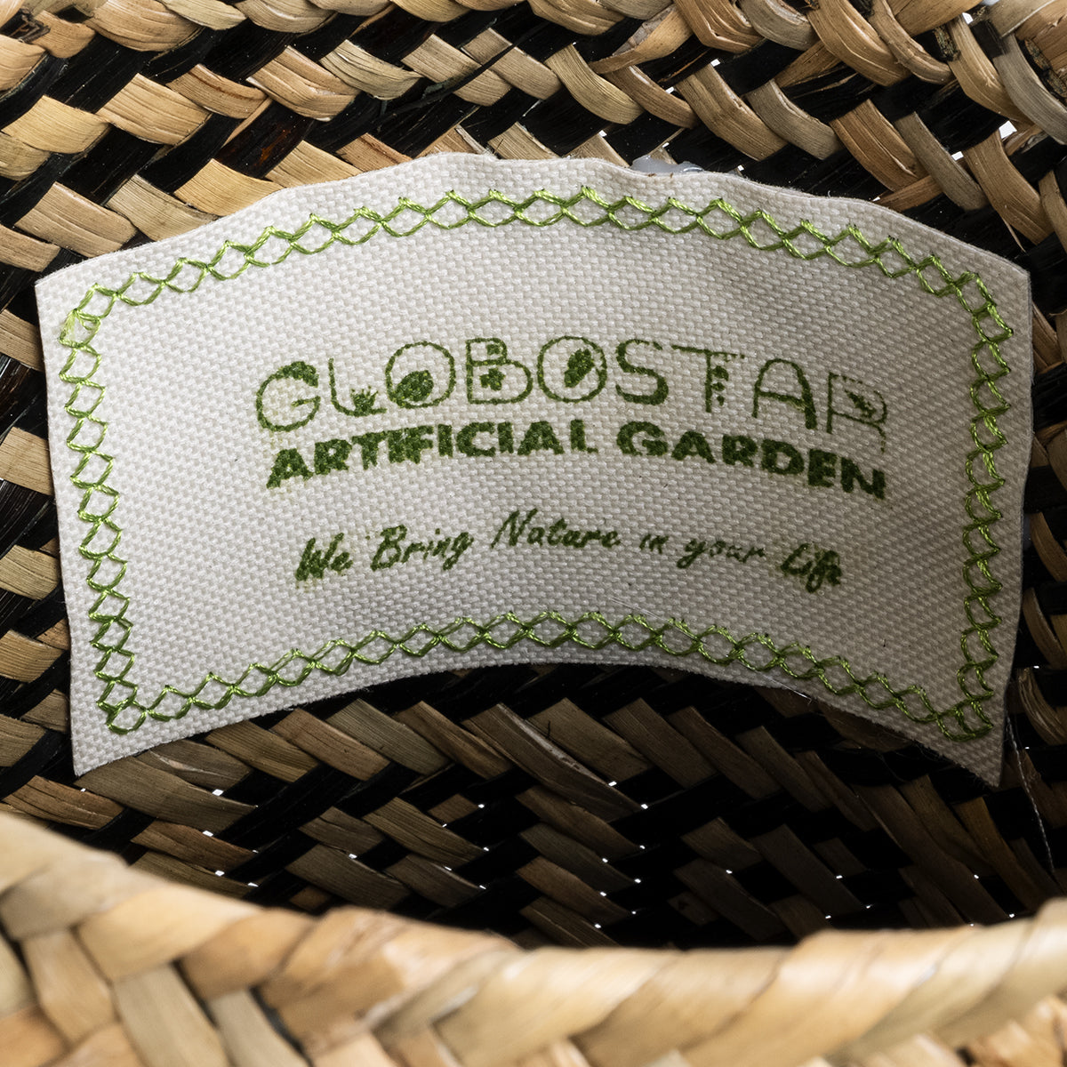 GloboStar® Artificial Garden INDIANA 20584 Διακοσμητικό Πλεκτό Καλάθι - Κασπώ Γλάστρα - Flower Pot Καφέ με Μαύρο Φ18 x Υ22cm - ledmania.gr