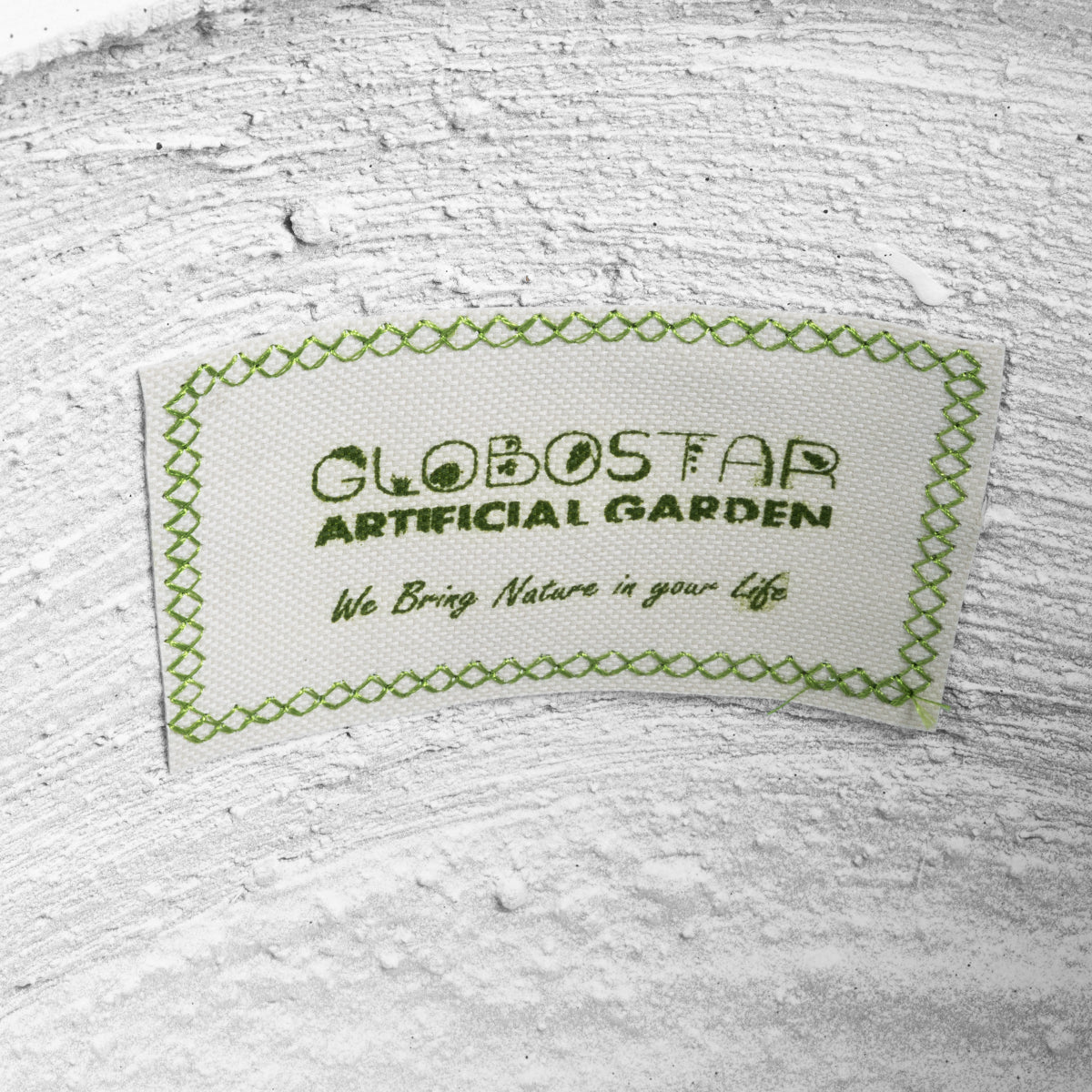GloboStar® Artificial Garden CHELSEA 20802 Διακοσμητικό Πολυεστερικό Τσιμεντένιο Κασπώ Γλάστρα - Flower Pot Λευκό με Μαύρες Λεπτομέριες Μ25 x Π27 x Υ30cm - ledmania.gr