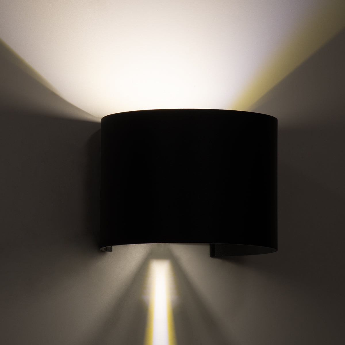 GloboStar® AXIS-R 60639 Φωτιστικό Τοίχου - Απλίκα Αρχιτεκτονικού Φωτισμού Εσωτερικού/Εξωτερικού Χώρου Up & Down LED 10W 1200lm 10 έως 60° AC 220-240V Αδιάβροχο IP65 Μ10 x Π10 x Υ10cm - Φυσικό Λευκό 4500K - Γκρι Ανθρακί- Bridgelux Chip - 3 Years Warranty - ledmania.gr