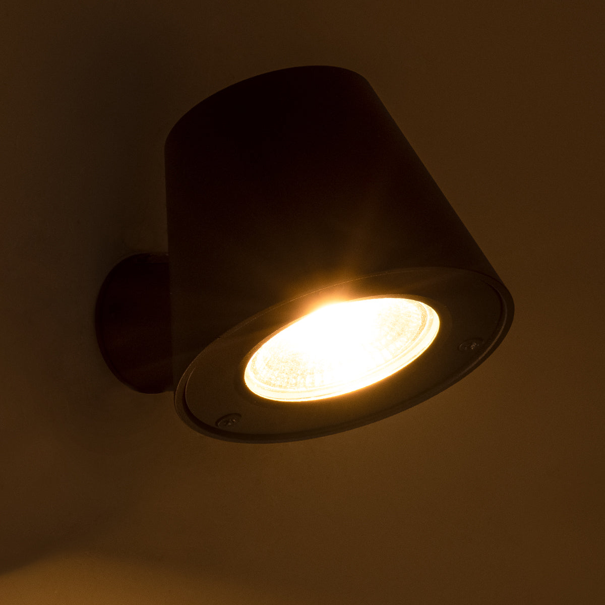 GloboStar® GARDENIA 60799 Φωτιστικό Τοίχου - Απλίκα Αρχιτεκτονικού Φωτισμού Εσωτερικού/Εξωτερικού Χώρου Up or Down LED 7W 700lm 60° AC220-240V Αδιάβροχο IP65 - Σώμα Αλουμινίου & Tempered Glass - Μ9.5 x Π13 x Υ7.7cm - Θερμό Λευκό 2700K - Μαύρο - Bridgel... - ledmania.gr