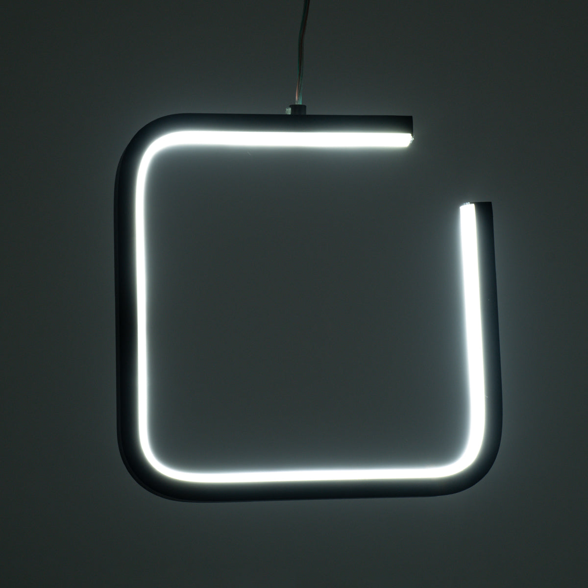 GloboStar® CEROBA 61308 Κρεμαστό Φωτιστικό Οροφής Linear Design LED CCT 12W 1320lm 360° AC 220-240V - Εναλλαγή Φωτισμού μέσω Διακόπτη On/Off All In One Ψυχρό 6000k+Φυσικό 4500k+Θερμό 2700k Μ22 x Π2 x Υ22cm - Μαύρο - 3 Years Warranty - ledmania.gr