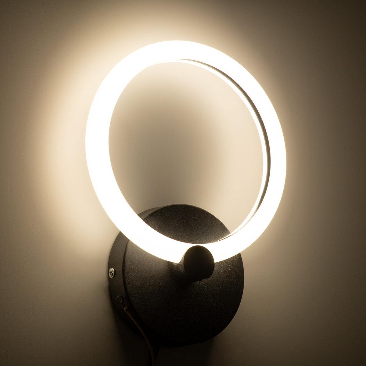 GloboStar® MATILDA 61339 Φωτιστικό Τοίχου - Απλίκα Design LED CCT 8W 960lm 360° AC 220-240V - Εναλλαγή Φωτισμού μέσω Διακόπτη On/Off All In One Ψυχρό 6000k+Φυσικό 4500k+Θερμό 2700k Μ20 x Π5 x Υ25.5cm - Μαύρο - ledmania.gr