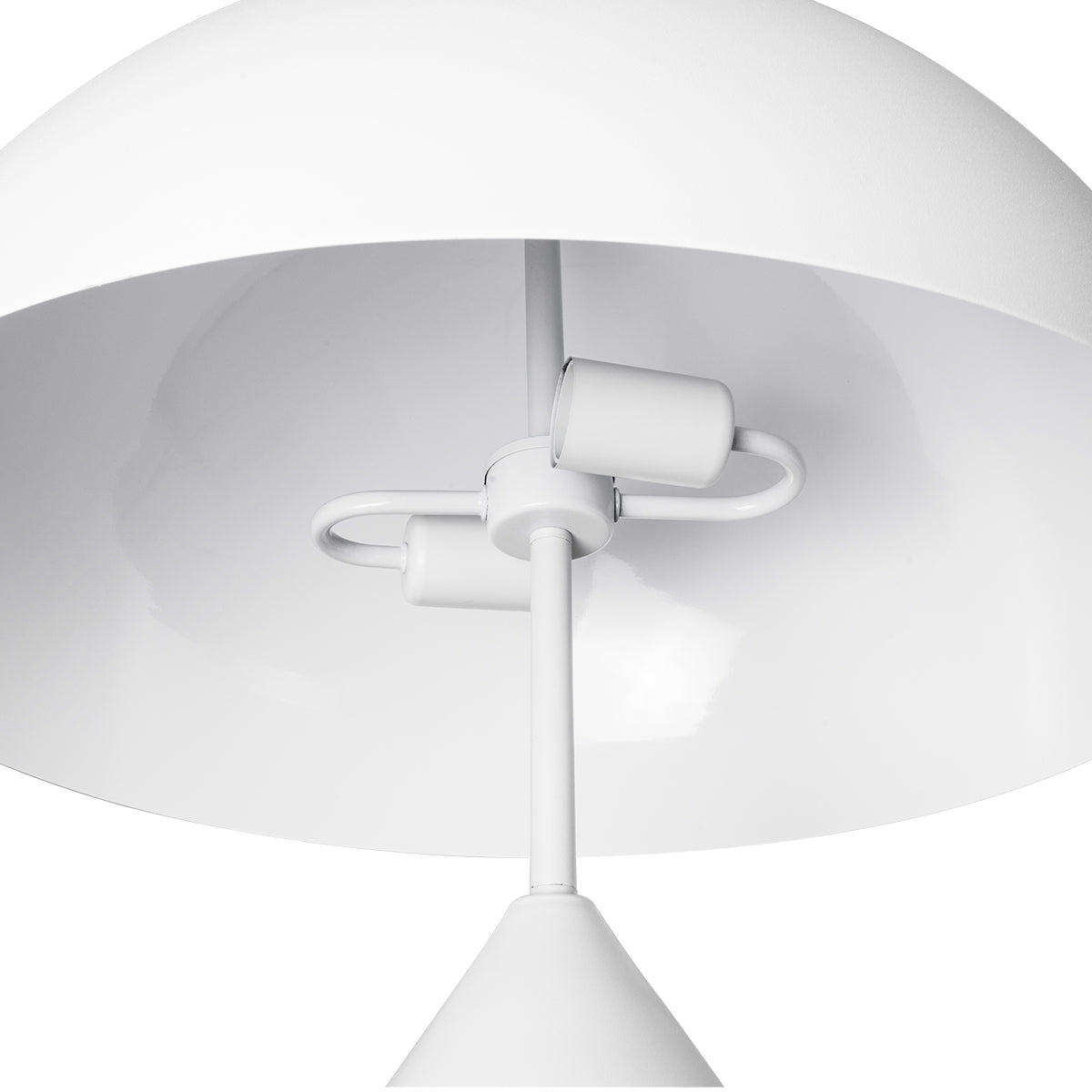 GloboStar® URANUS-L 61458 Μοντέρνο Επιτραπέζιο Φωτιστικό Πορτατίφ Δίφωτο 2 x E27 AC220-240V IP20 - Φ50 x Υ77cm - Λευκό Μεταλλικό Καμπάνα με Διακόπτη On/Off - 5 Years Warranty - ledmania.gr