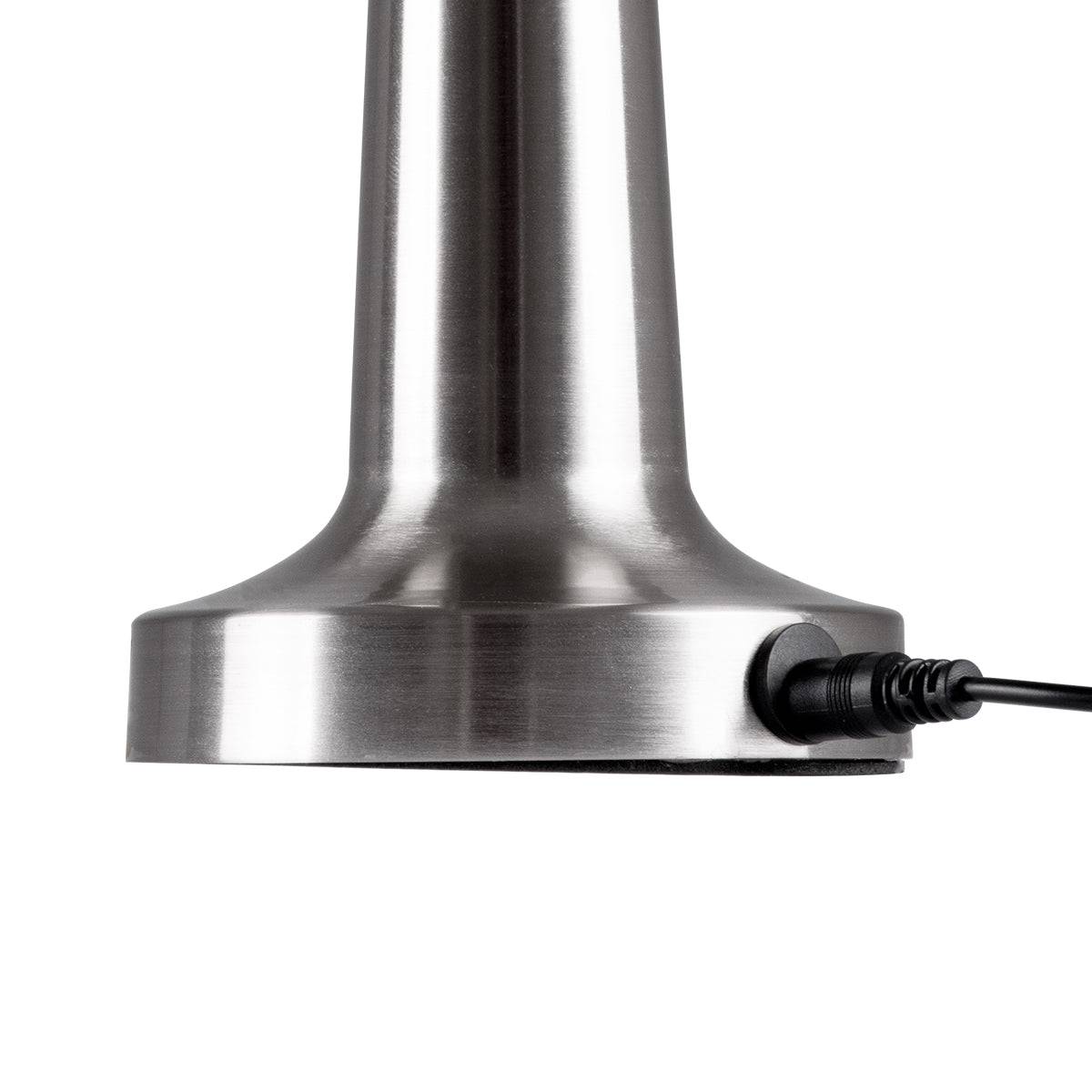 GloboStar® COCO 76510 Μοντέρνο Επιτραπέζιο Φωτιστικό Πορτατίφ LED 1.5W 105lm 120° DC 5V Επαναφορτιζόμενο με Μπαταρία Li-ion 1800mAh - Διακόπτη Αφής με 3 Εντάσεις Φωτισμού Θερμό Λευκό 2700K Dimmable - Φ10 x 22cm - Ασημί - ledmania.gr